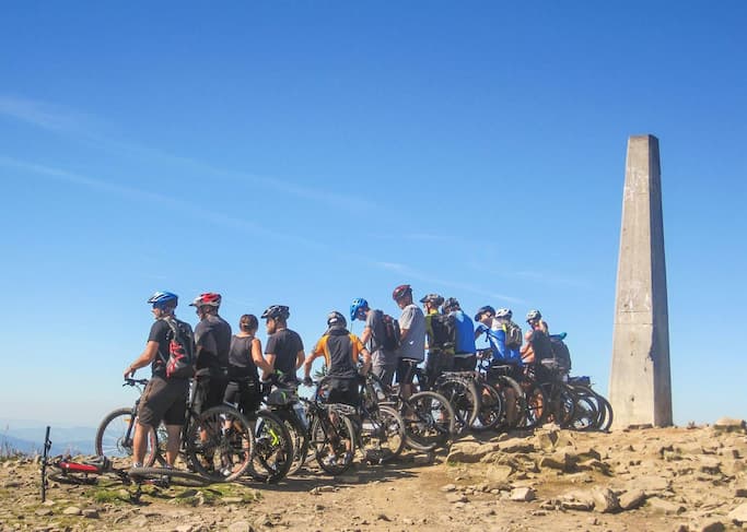 Záber z výjazdu KostraBike na Chatu Kamenitý